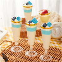 Dessert cup 